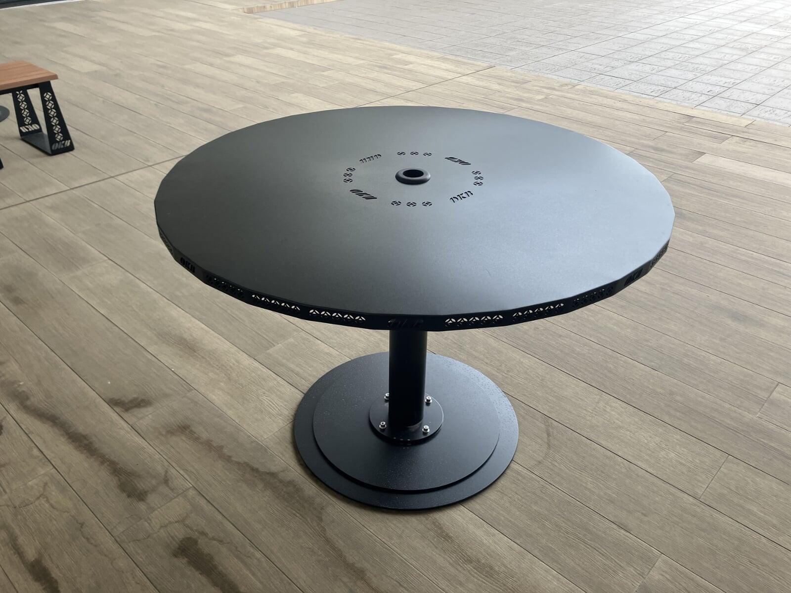 金属製 丸テーブル